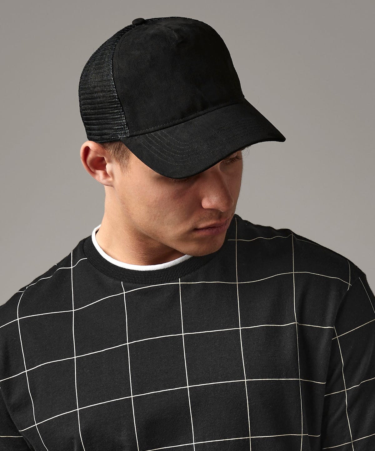Suede snapback trucker